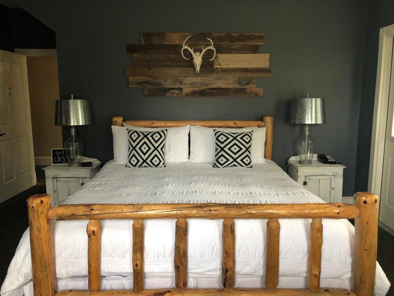 Gruene River Hotel & Retreat Ню Браунфелс Екстериор снимка