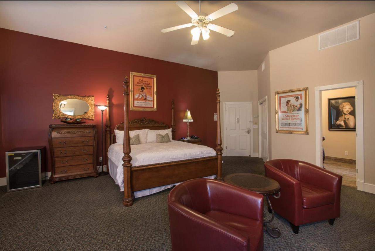 Gruene River Hotel & Retreat Ню Браунфелс Екстериор снимка