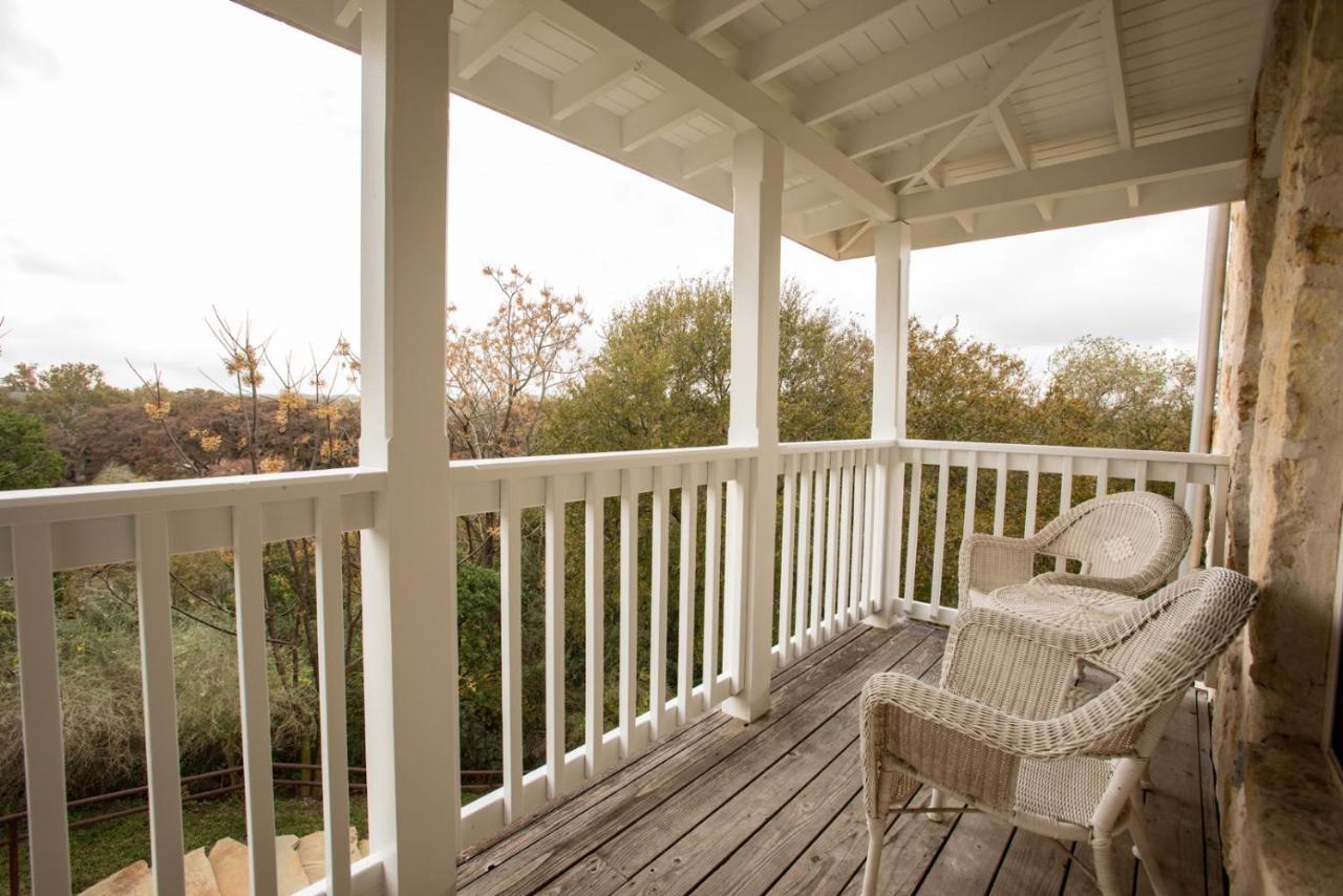 Gruene River Hotel & Retreat Ню Браунфелс Екстериор снимка